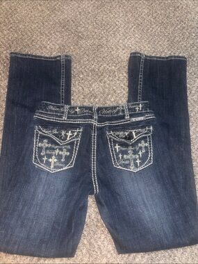 Cowgirl Tuff Women's Indigo Bootcut Jeans with White Contrast Stitching